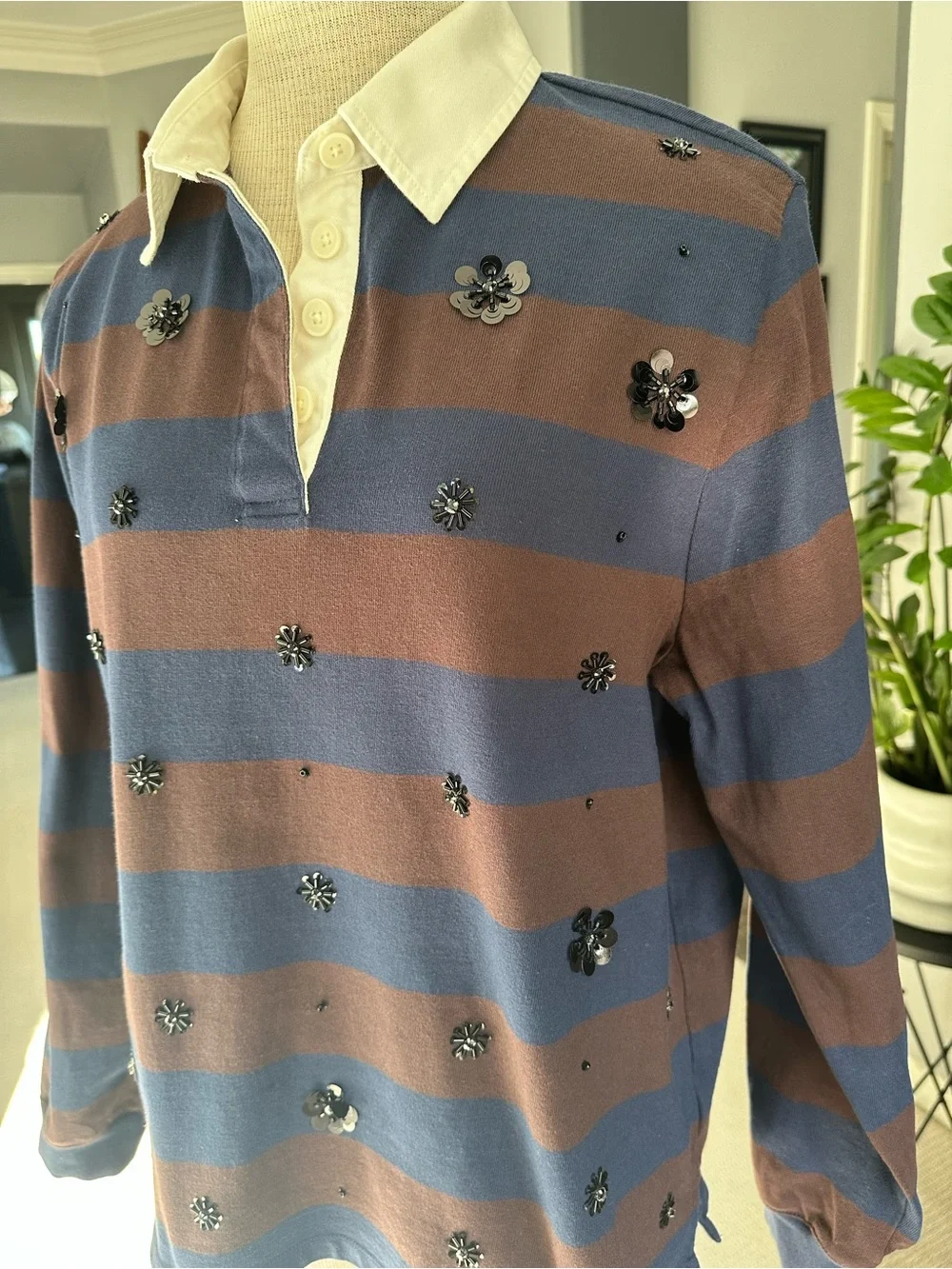 J. Crew striped rugby style top in navy and burgundy, size large